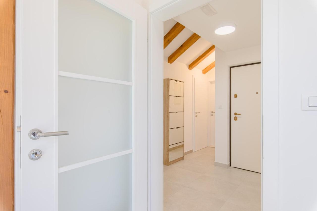 Apartamento Angela Split Exterior foto